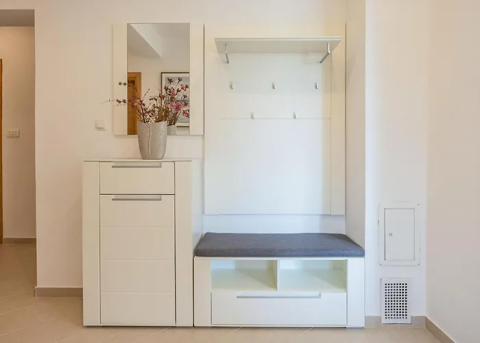 3 Bedroom Beautiful In *