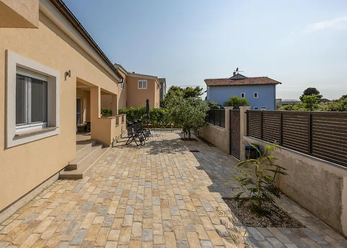 3 Bedroom Beautiful In *